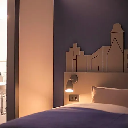 Hotel Stadtrandzimmer *